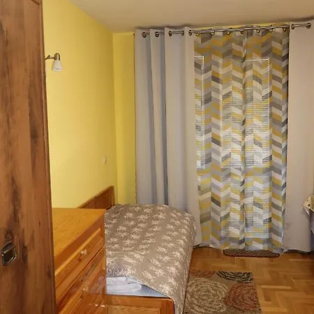 Moni Apartment